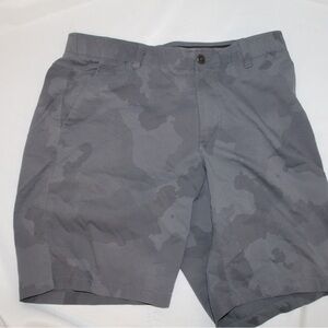 Under Armour Men's Gray Camouflage Performance Shorts